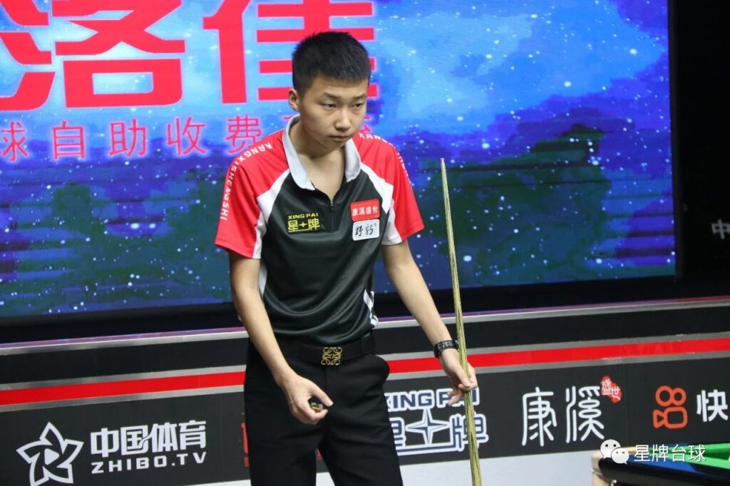 尔南德斯坐 尔南德斯坐